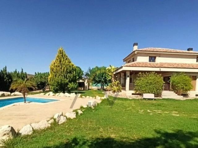 Chalet, Novelda