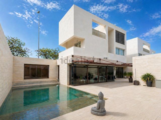 Chalet, Novelda