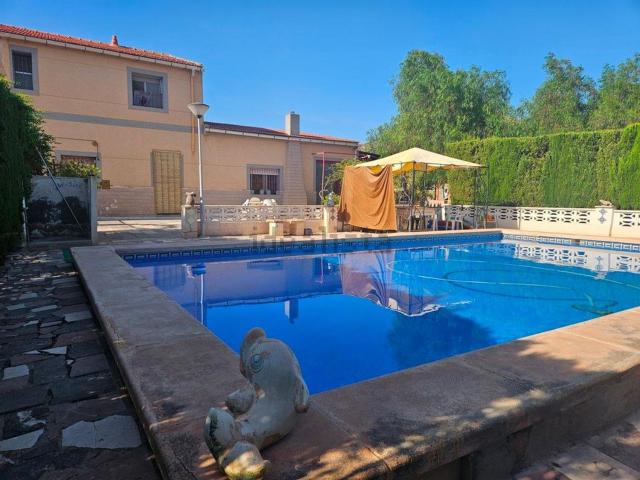 Chalet, Novelda