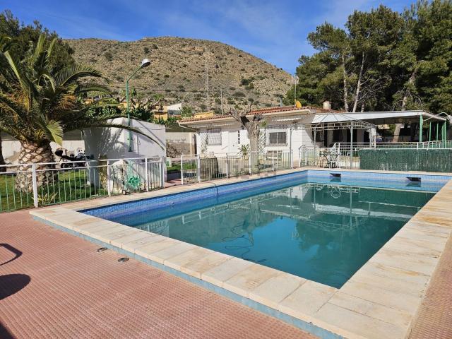 Chalet, Novelda