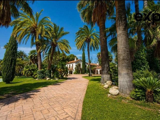 Chalet, Novelda