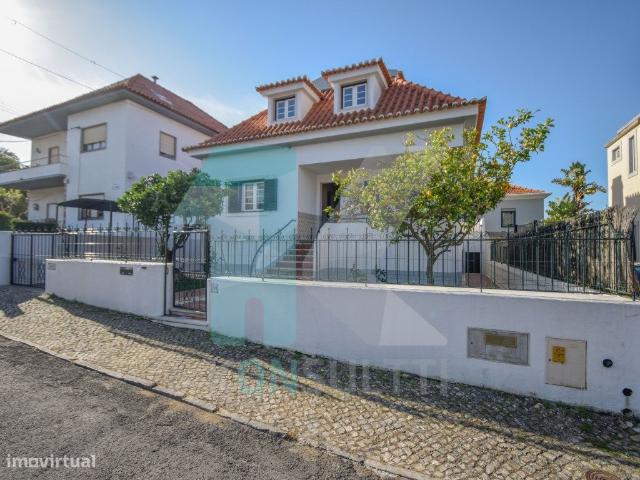 Chalet no centro de Carcavelos