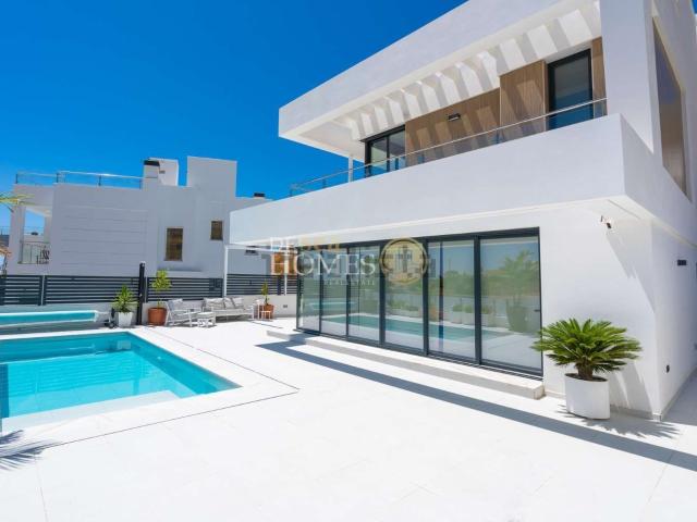 Chalet, Nerja