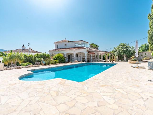 Chalet, Nerja