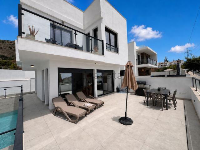 Chalet, Nerja