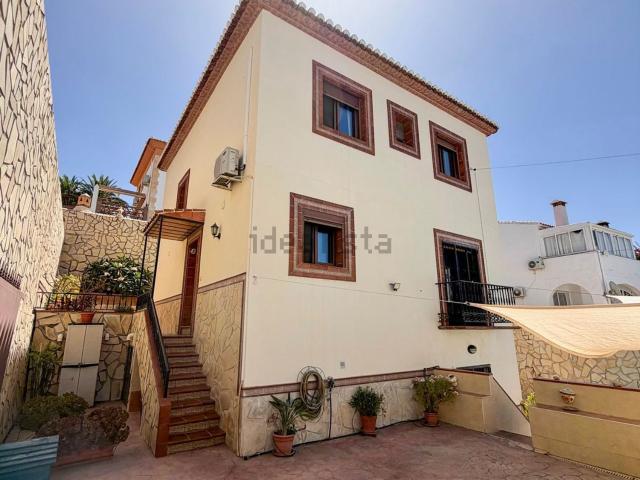 Chalet, Nerja