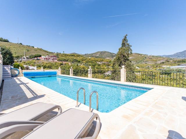 Chalet, Nerja