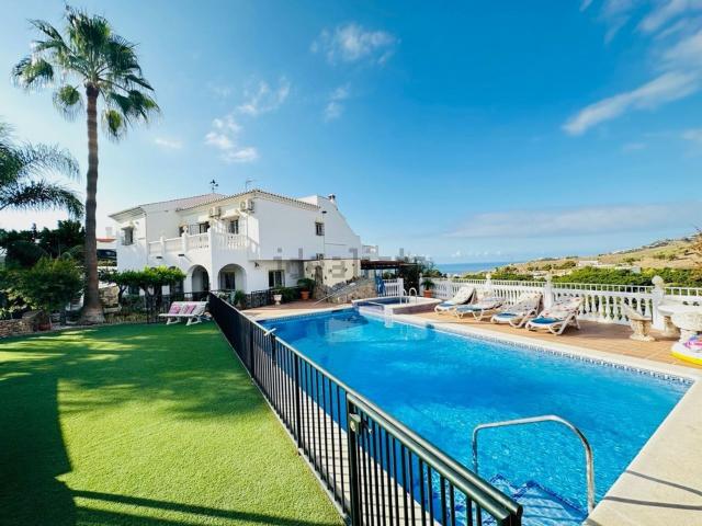 Chalet, Nerja