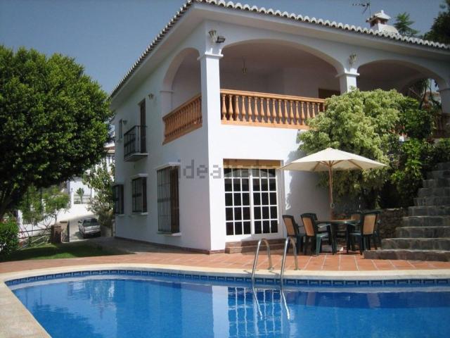 Chalet, Nerja