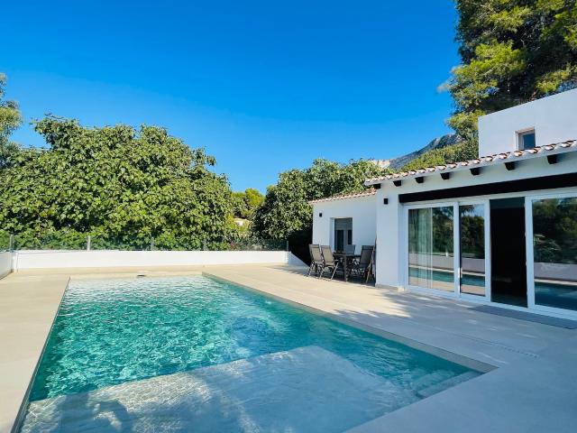 Chalet nuevo en Denia Montgó en zona Marquesas