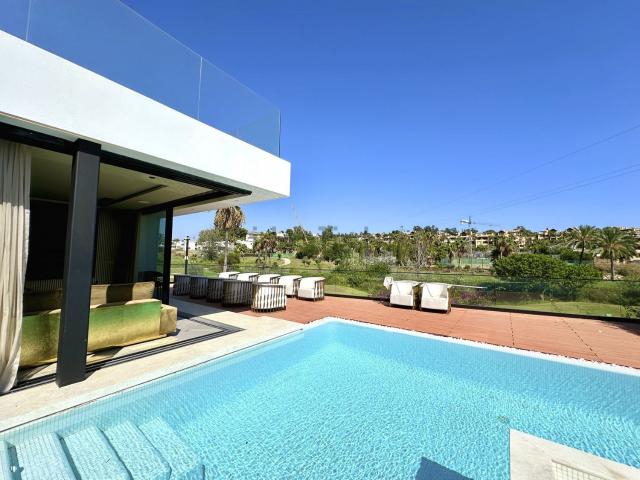 Chalet, Nueva Atalaya, Estepona