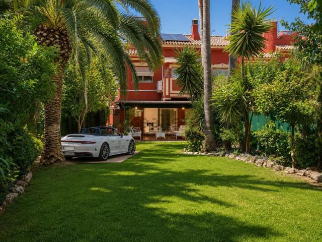 Chalet, Nueva Atalaya, Estepona