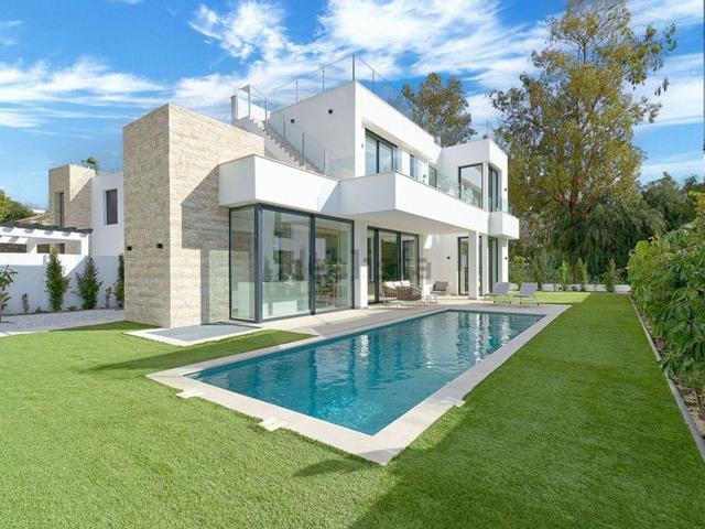 Chalet, Nueva Atalaya, Estepona
