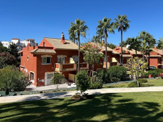 Chalet, Nueva Atalaya, Estepona