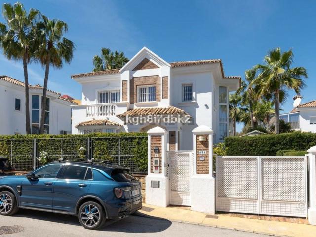 Chalet, Nueva Atalaya, Estepona