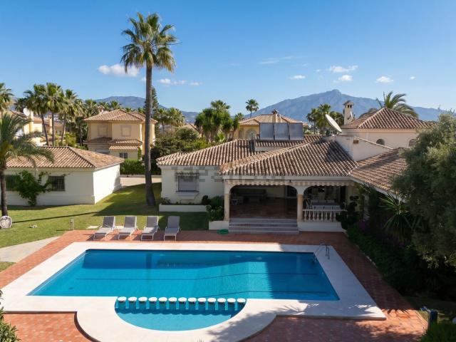 Chalet, Nueva Atalaya, Estepona