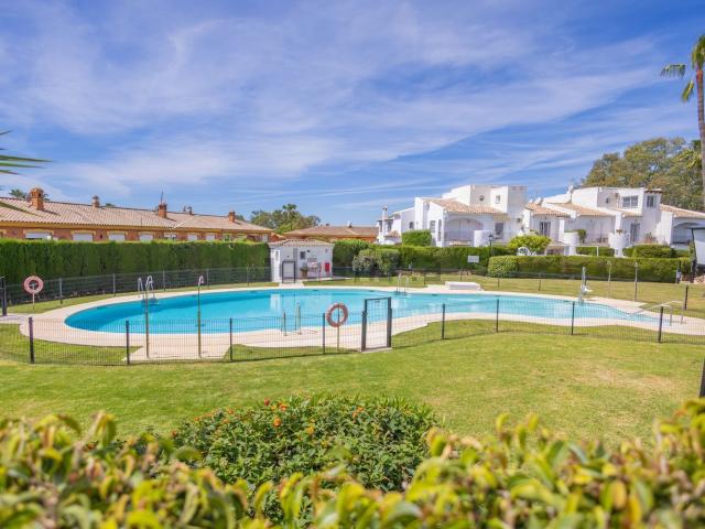 Chalet, Nueva Atalaya, Estepona