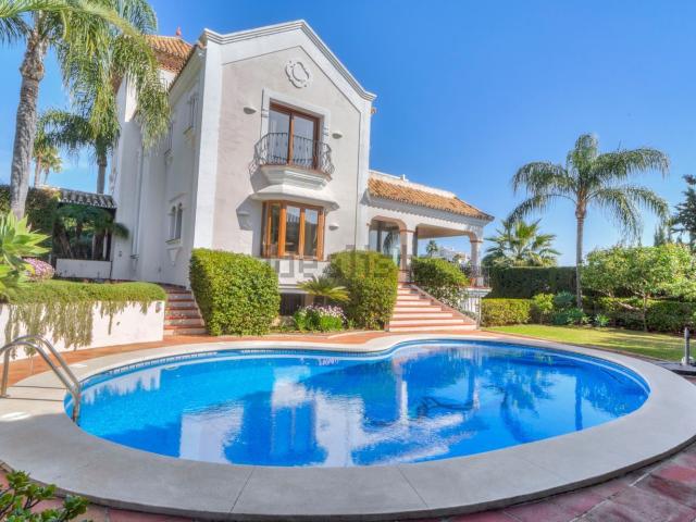 Chalet, Nueva Atalaya, Estepona