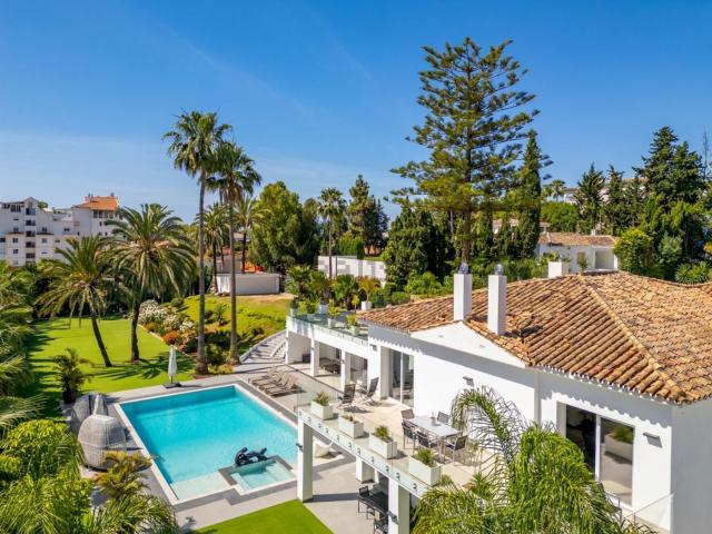 Chalet, Nueva Atalaya, Estepona