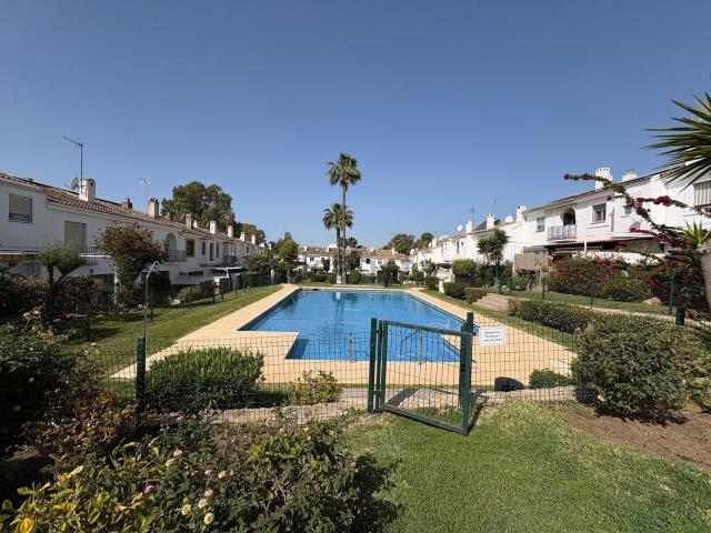 Chalet, Nueva Atalaya, Estepona