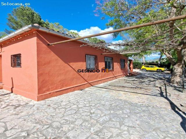 CHALET SOBRE PARCELA URBANA CON VISTAS PANORÁMICAS