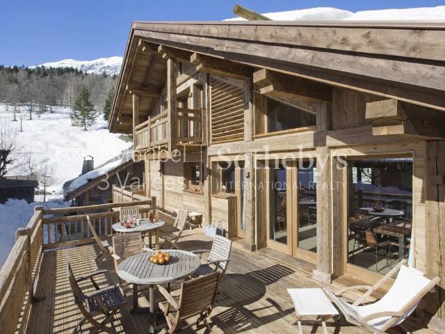 Chalet Sohalia Élégance et confort avec grande cheminée centrale