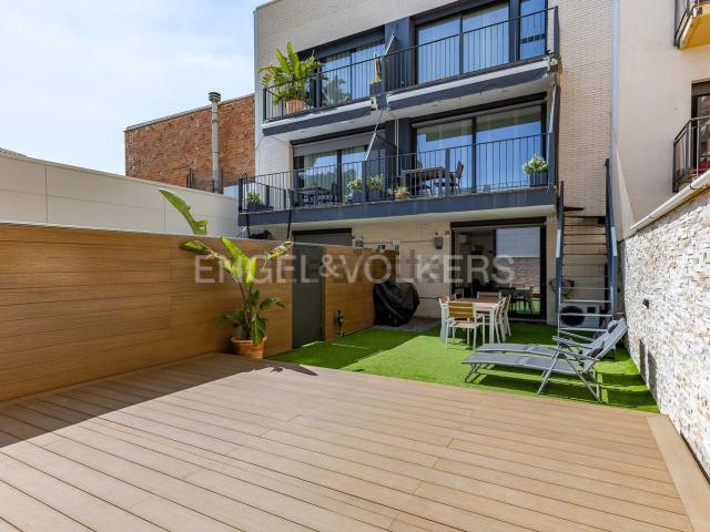 Chalet, Sol i Padris Sant Oleguer, Sabadell