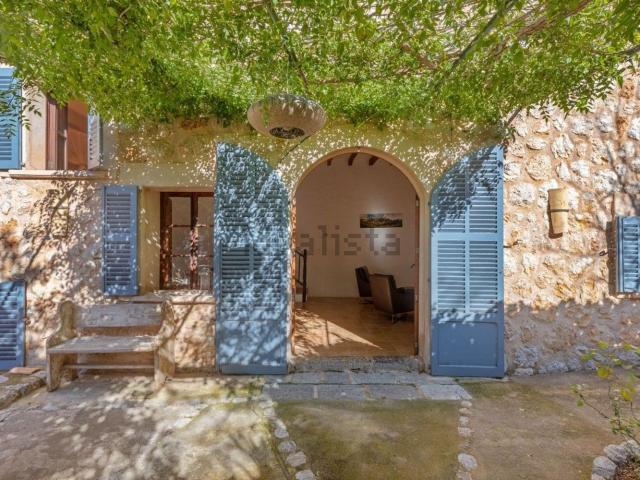 Chalet, Soller