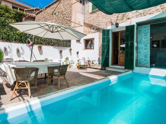 Chalet, Soller