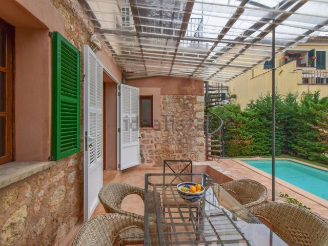 Chalet, Soller