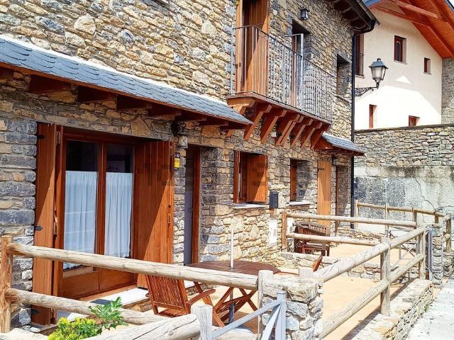 Chalet, Sort