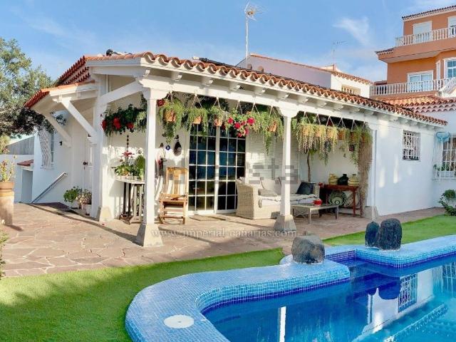 Chalet, Sauzal