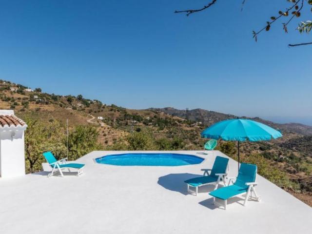 Chalet, Sayalonga