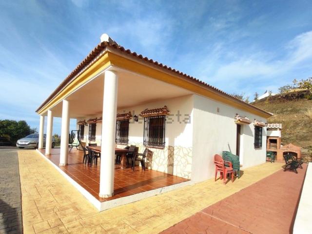 Chalet, Sayalonga