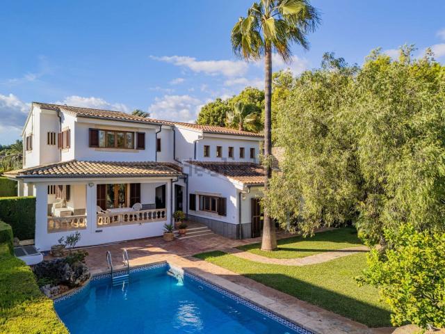 Chalet, Sa Coma