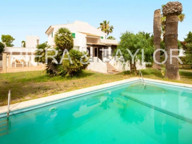 Chalet, Sa Coma