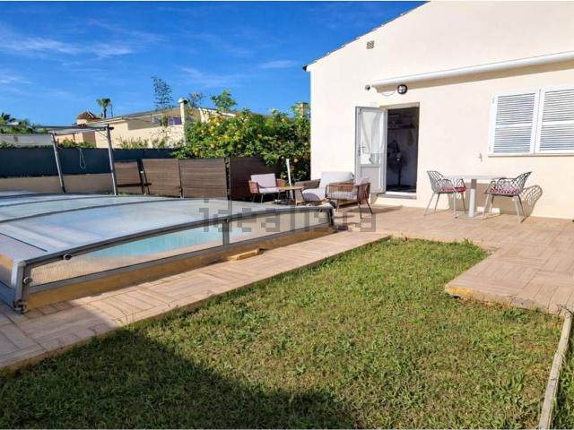 Chalet, Sa Coma