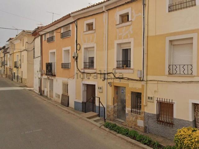 Chalet, Sacedón
