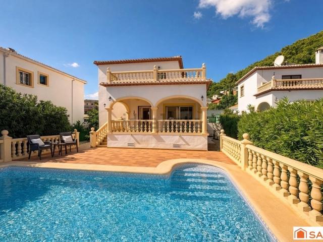 Chalet, Sagra