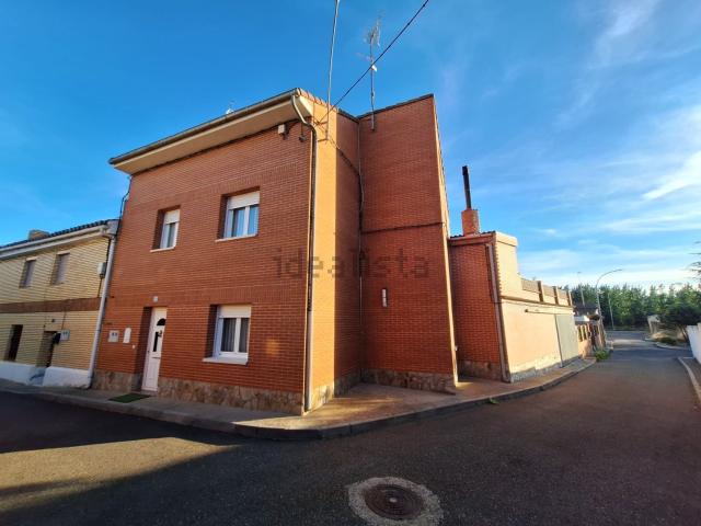 Chalet, Sahagun