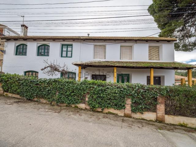 Chalet, Salar