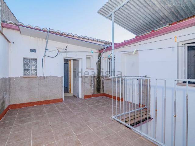 Chalet, Salar