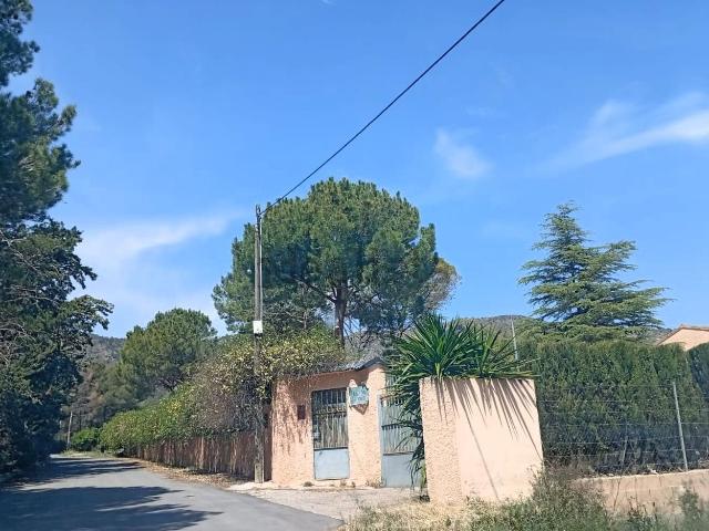 Chalet, Salinas