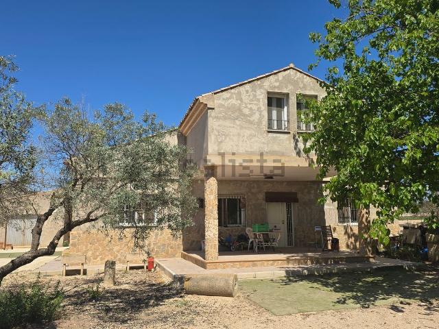 Chalet, Salinas