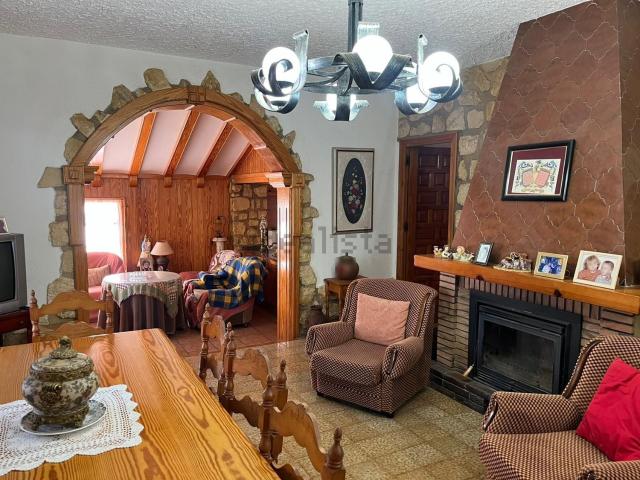 Chalet, Salinas