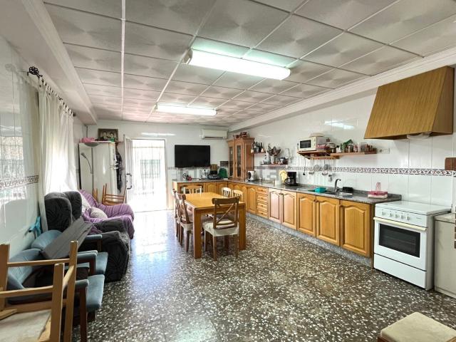 Chalet, Salinas