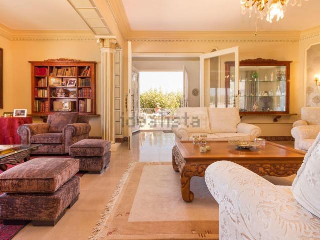 Chalet, Salomo