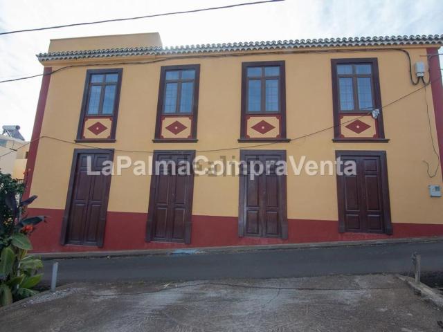 Chalet, San Andrés y Sauces