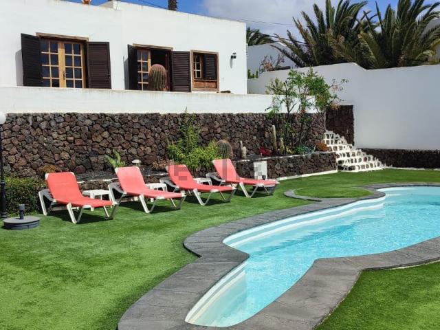 Chalet, San Bartolomé