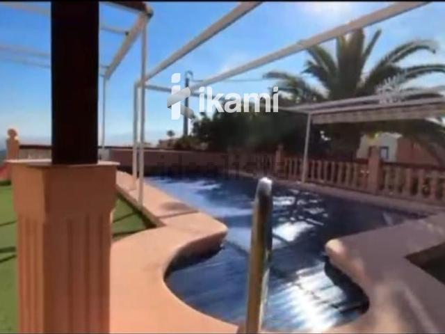 Chalet, Sanet y Negrals
